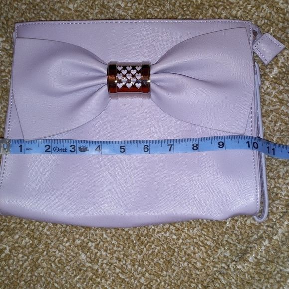 BETSEY JOHNSON PURSE - Picture 11 of 11